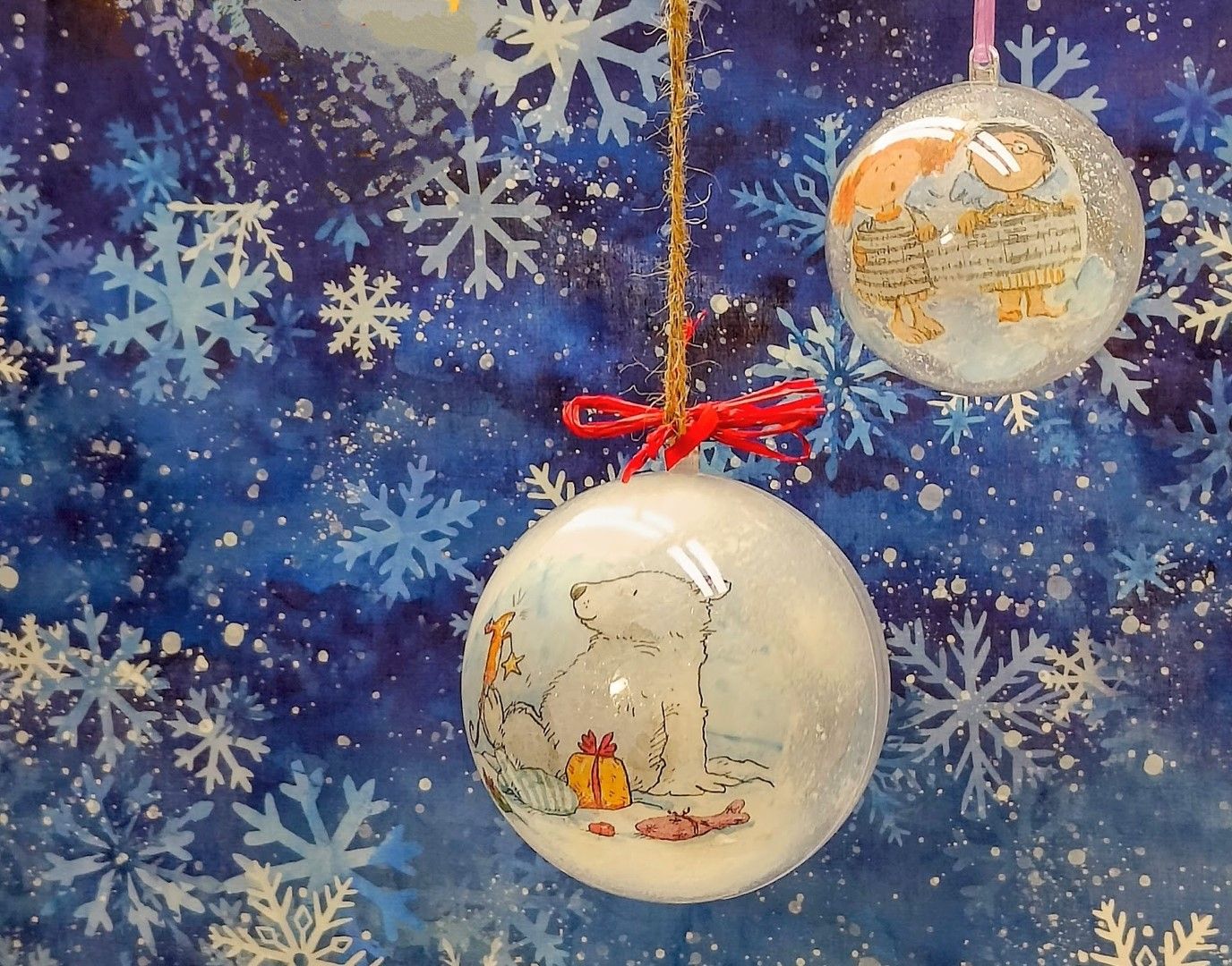 stimmungsvolle Motiv-Weihnachtskugeln