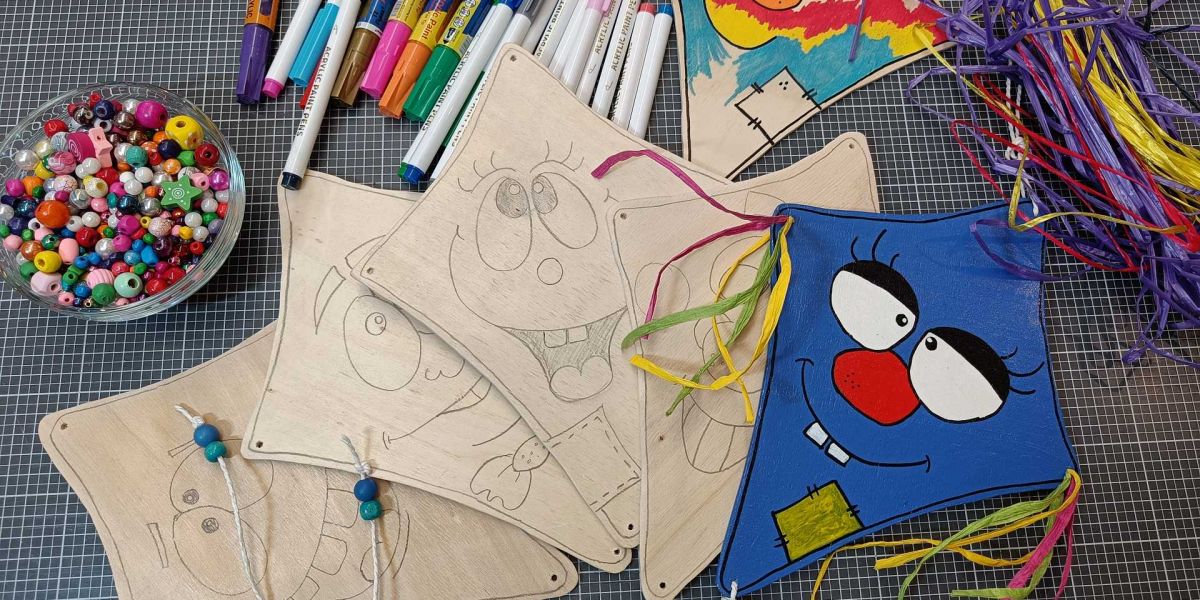 301 - Gestalten von Holzdrachen mit Farben und lustigem Schleifenschwanz