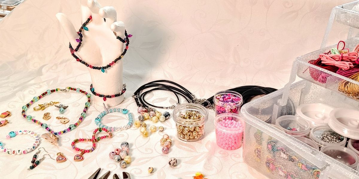 303 - Gestaltung von Holz-Pinnwänden mit Korkscheiben