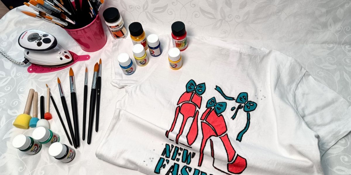 306 - Gestaltung von Rucksäcken mit Textilstiften und Glitzersteinchen